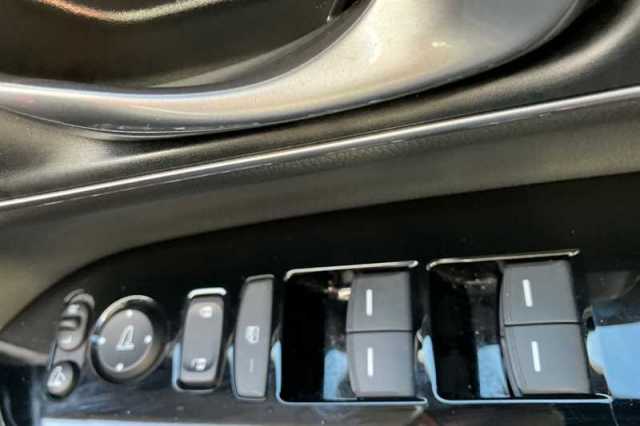 Honda CR-V Hybrid 2.0 I-MMD HYBRID SR 2WD 5DR ECVT 