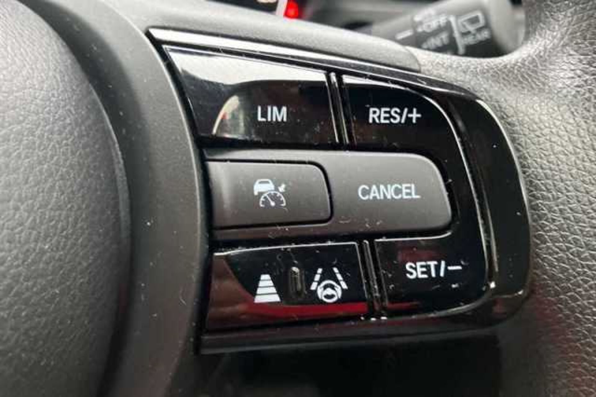 Honda HR-V Hybrid 1.5 EHEV ELEGANCE 5DR CVT 