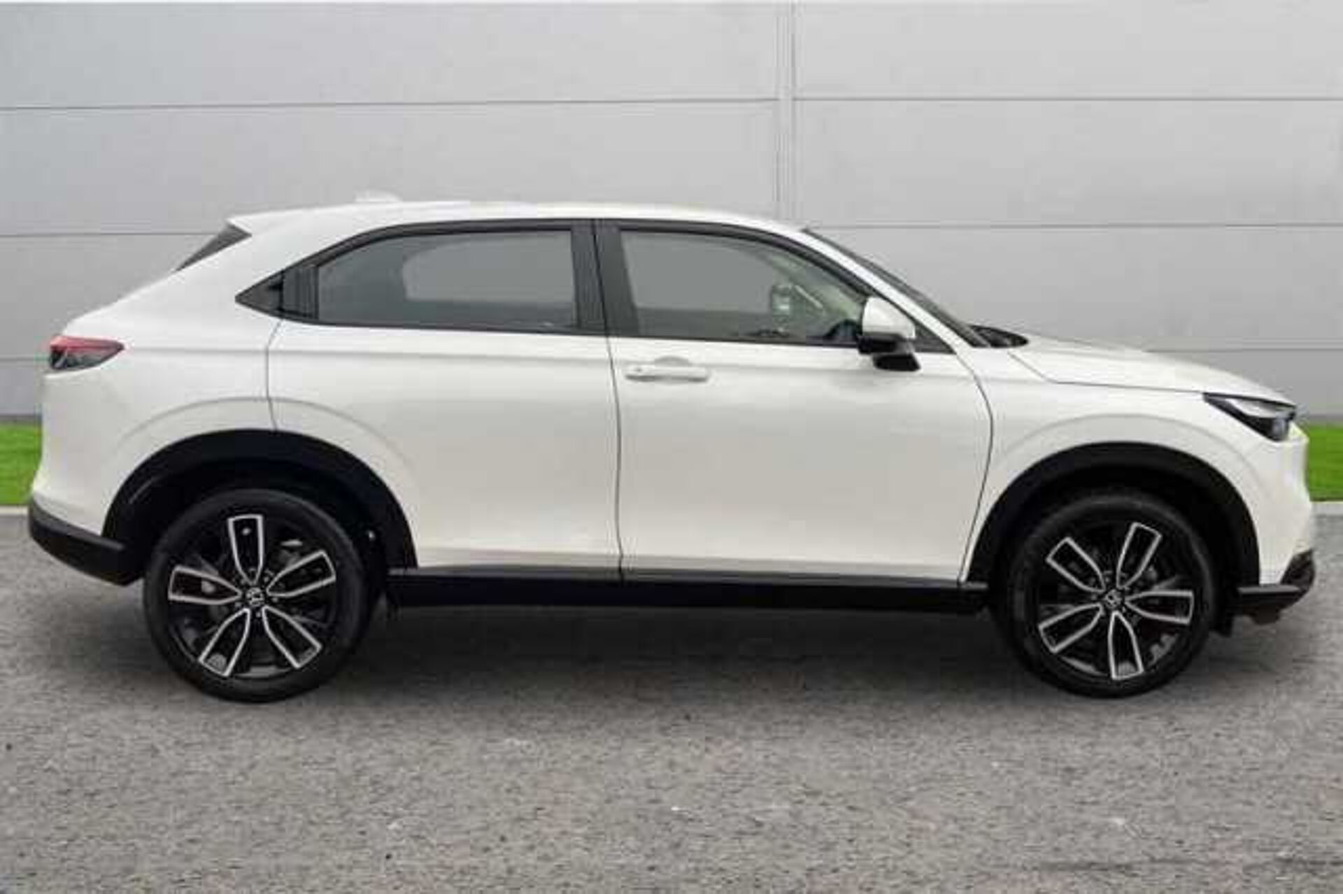 Honda HR-V Hybrid 1.5 EHEV ELEGANCE 5DR CVT 