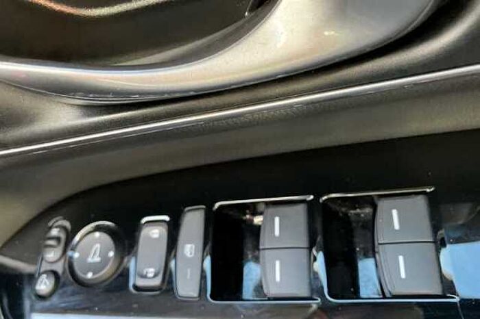 Honda CR-V Hybrid 2.0 I-MMD HYBRID SR 2WD 5DR ECVT 