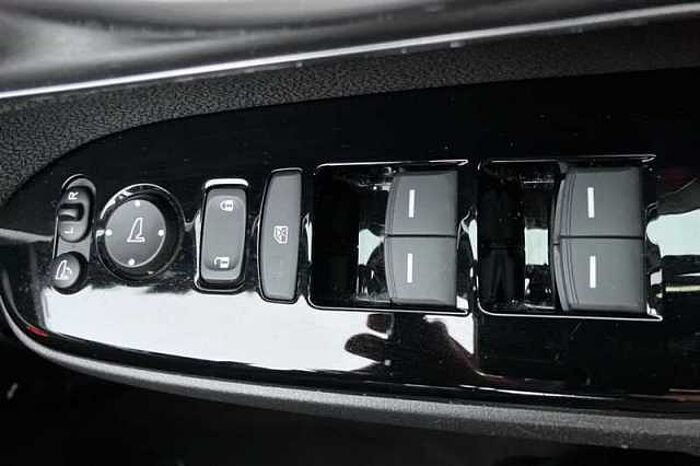 Honda CR-V Hybrid 2.0 I-MMD HYBRID SE 2WD 5DR ECVT 