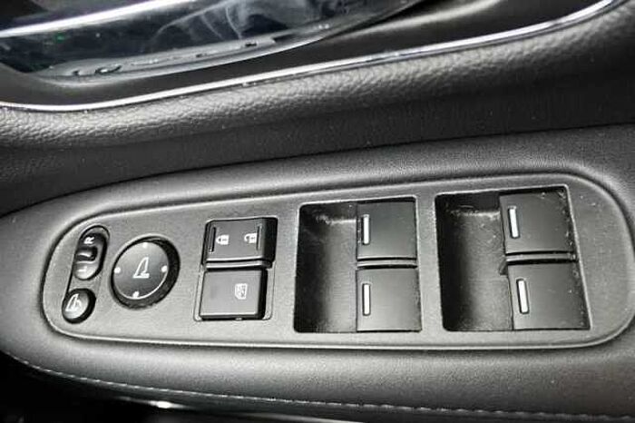 Honda HR-V 1.5 I-VTEC EX CVT 5DR 