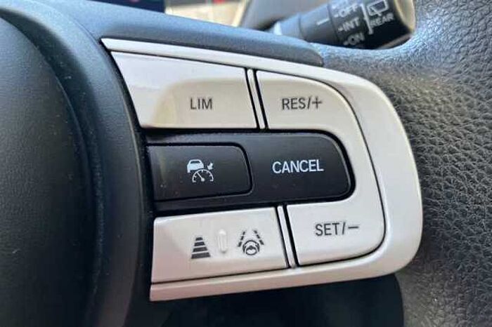 Honda Jazz Hybrid 1.5 I-MMD HYBRID SE 5DR ECVT 