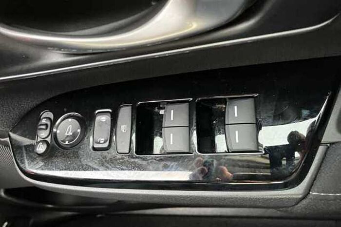 Honda CR-V Hybrid 2.0 I-MMD HYBRID SE 5DR ECVT 