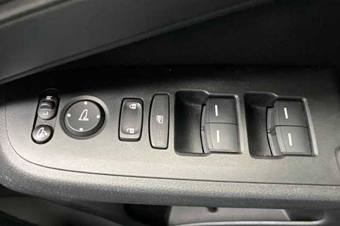 Honda HR-V Hybrid 1.5 EHEV ELEGANCE 5DR CVT 