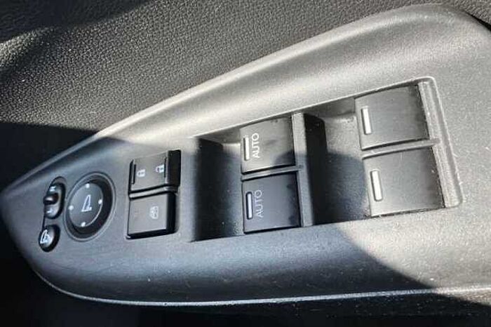 Honda Jazz 1.3 i-VTEC EX Navi 5dr 
