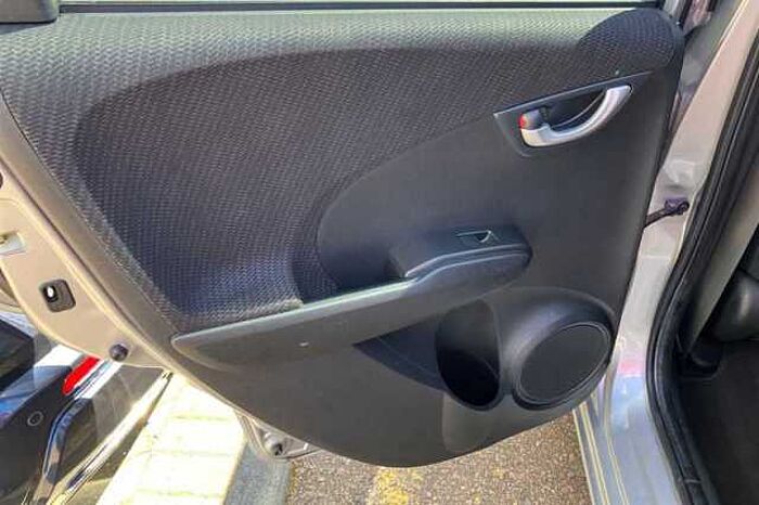Honda Jazz 1.4 I-VTEC ES PLUS 5DR CVT 