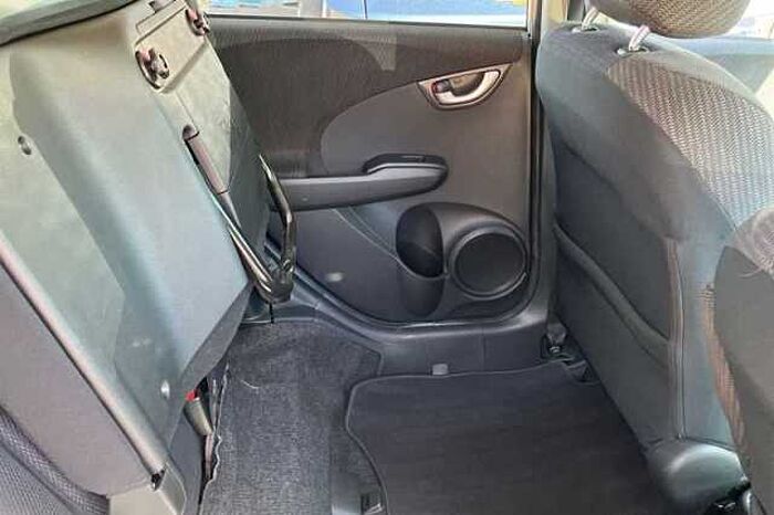 Honda Jazz 1.4 I-VTEC ES PLUS 5DR CVT 