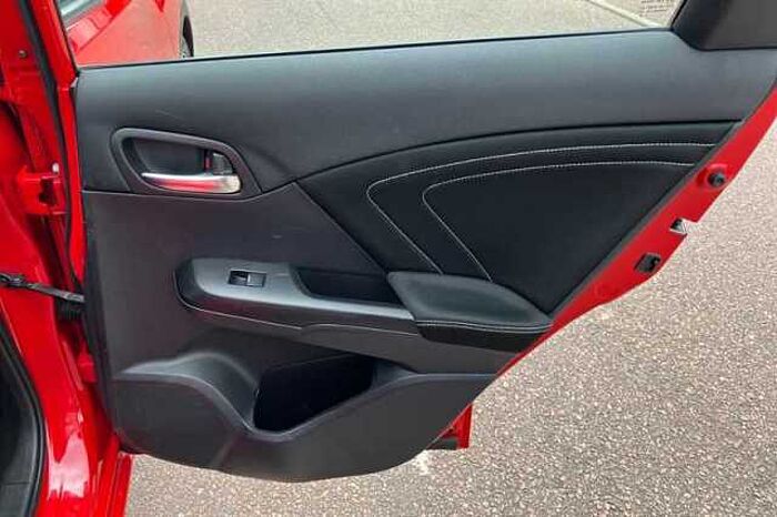 Honda Civic 1.8 I-VTEC SE PLUS 5DR 