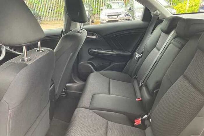 Honda Civic 1.8 I-VTEC SE PLUS 5DR 