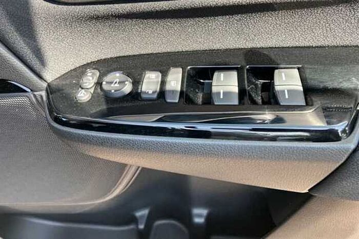 Honda CR-V Hybrid 2.0 I-MMD HYBRID SE 2WD 5DR ECVT 