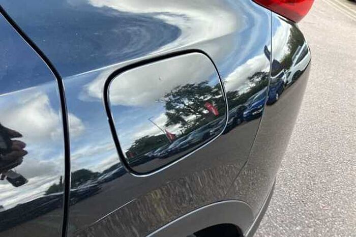 Honda CR-V Hybrid 2.0 I-MMD HYBRID SR 2WD 5DR ECVT 
